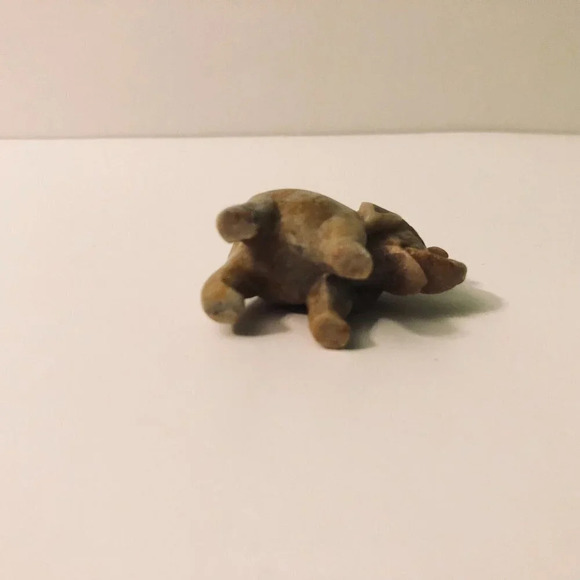 Vintage Mini Stone  Elephant Small 2 Inch Long Figurine - Picture 8 of 14